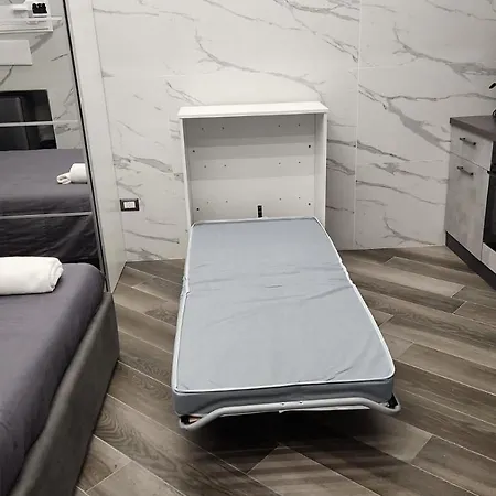 Fermata San Gennaro 4* Neapol