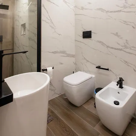 Fermata San Gennaro Neapol